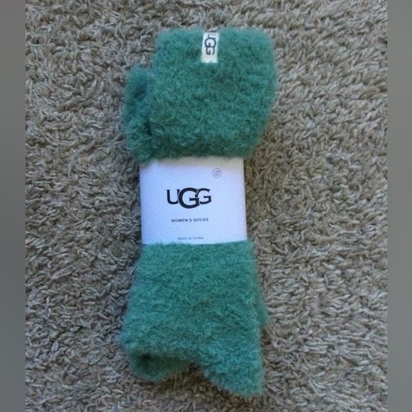 UGG Fuzzy Socks - Picture 2 of 8